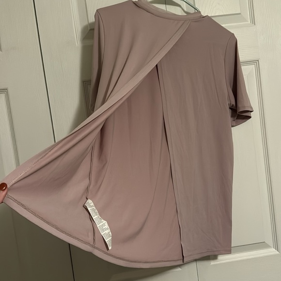 Lilac colored fabletics athletic open back shirt, size S - Picture 3 of 5